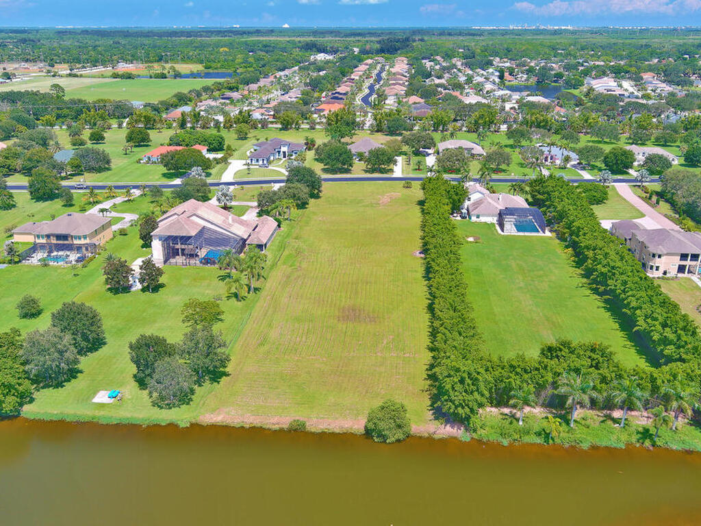 4042 Tradewinds Trail, Merritt Island, FL 32953