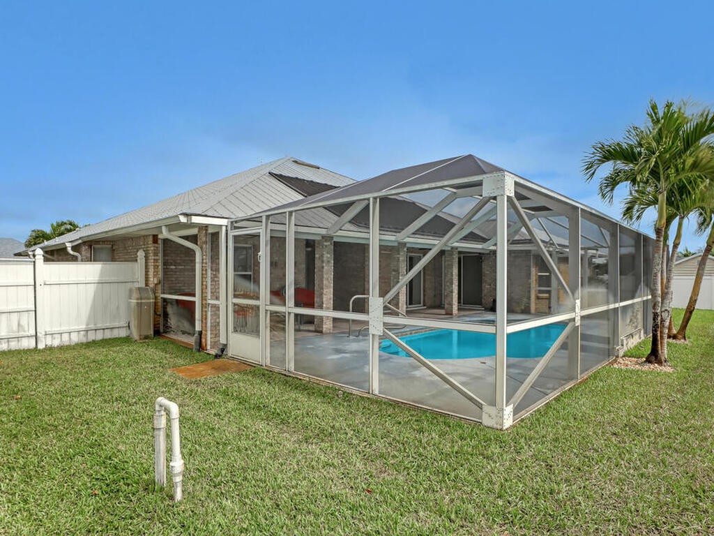 3817 15th Street, Sebastian, FL 32976