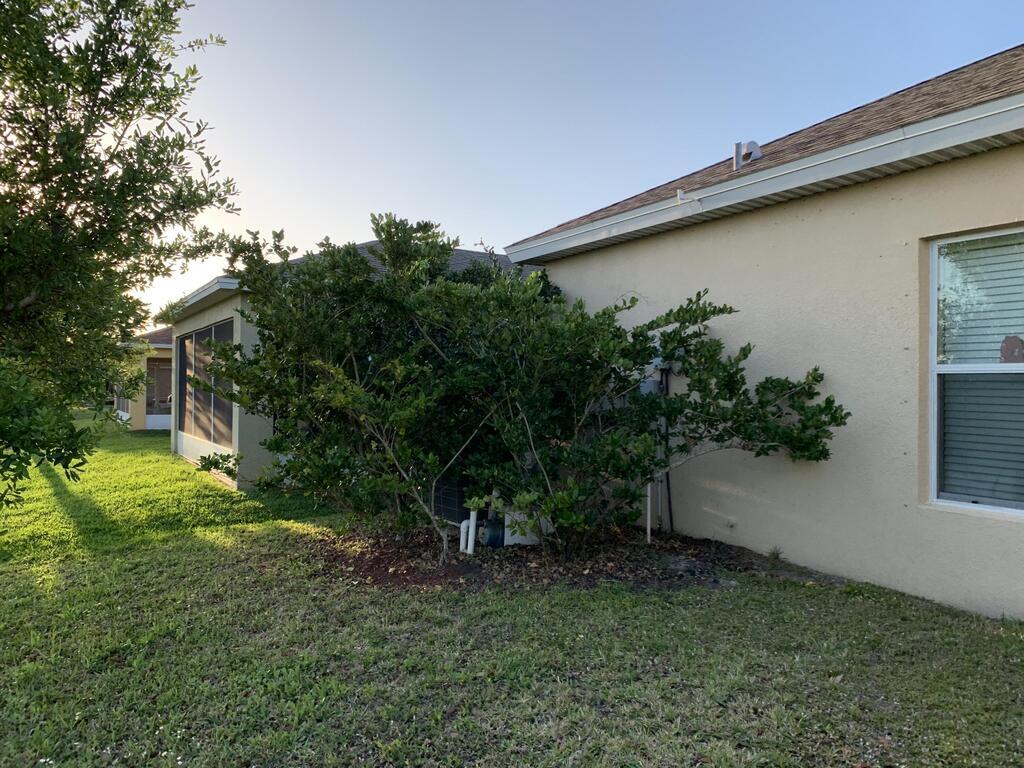 1279 Corbett Lane, West Melbourne, FL 32904