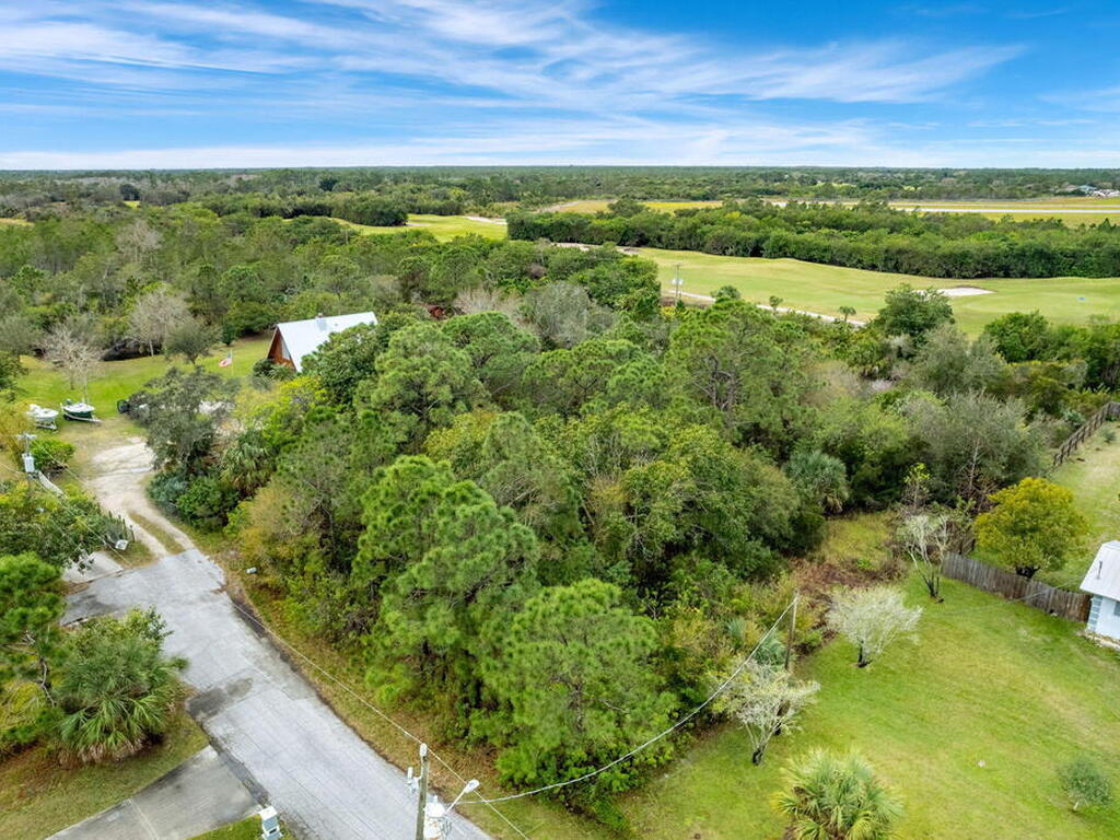 3rd Avenue, Grant, FL 32949