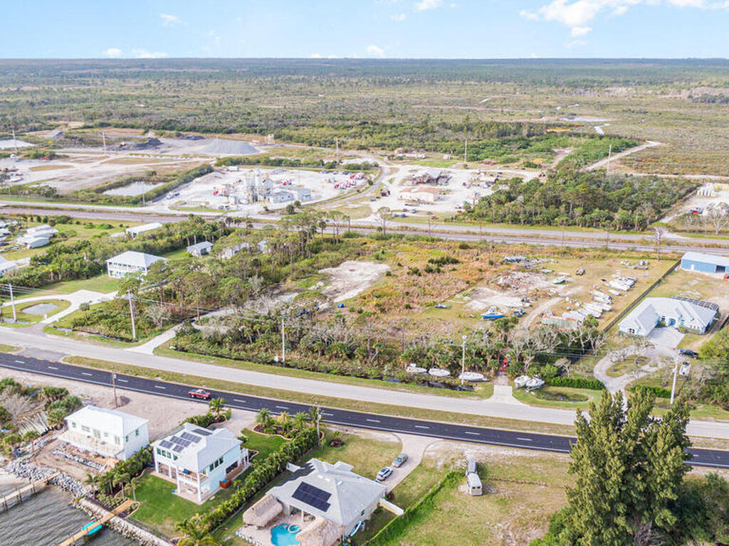 4120 Highway 1, Grant, FL 32949