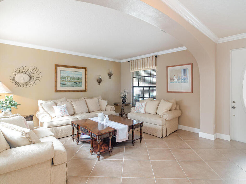 3172 Glenridge Circle, Merritt Island, FL 32953