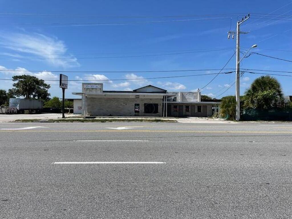 2808 S Harbor City Boulevard, Melbourne, FL 32901