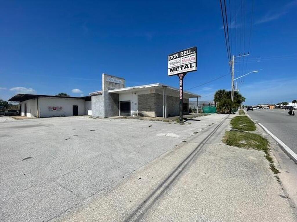 2808 S Harbor City Boulevard, Melbourne, FL 32901