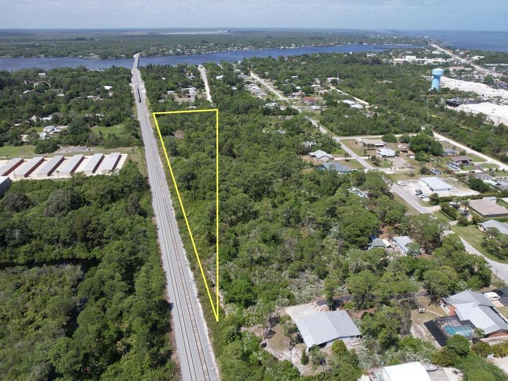 133rd Place, Sebastian, FL 32958