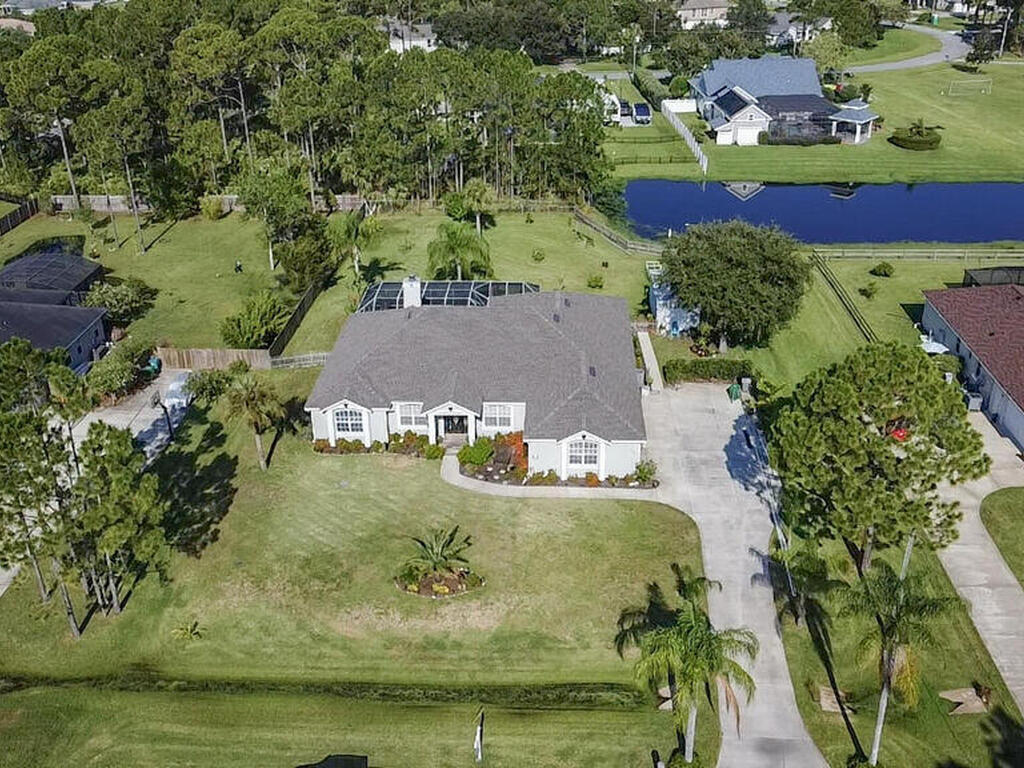 5000 Fawn Lake Boulevard, Mims, FL 32754