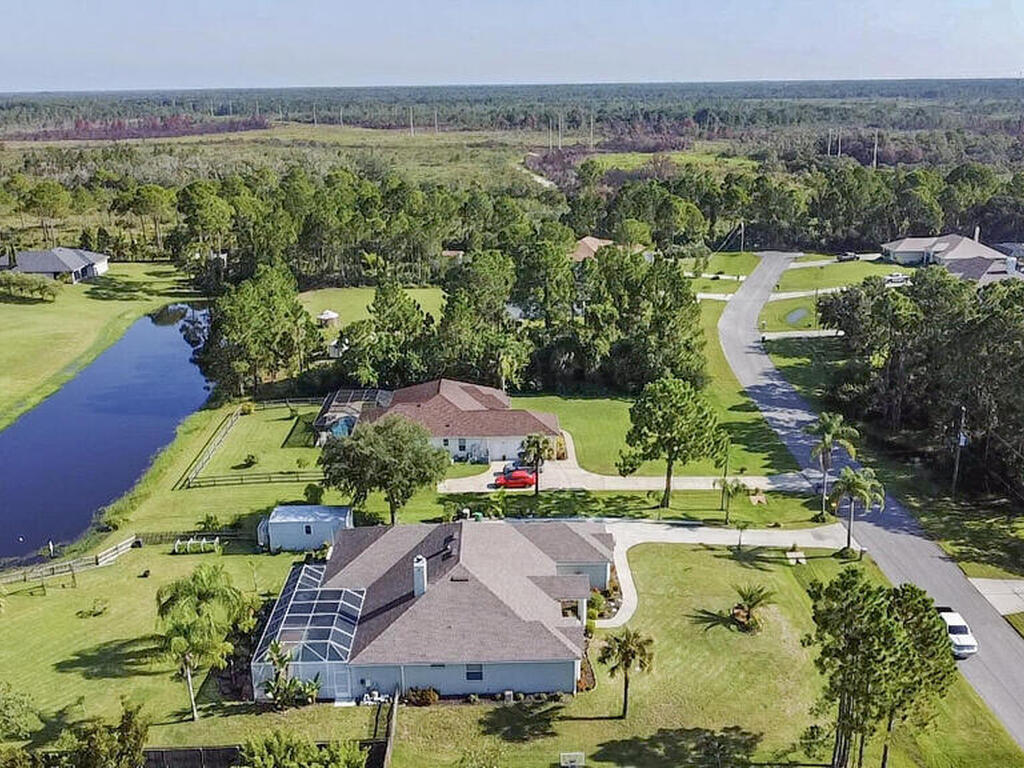 5000 Fawn Lake Boulevard, Mims, FL 32754