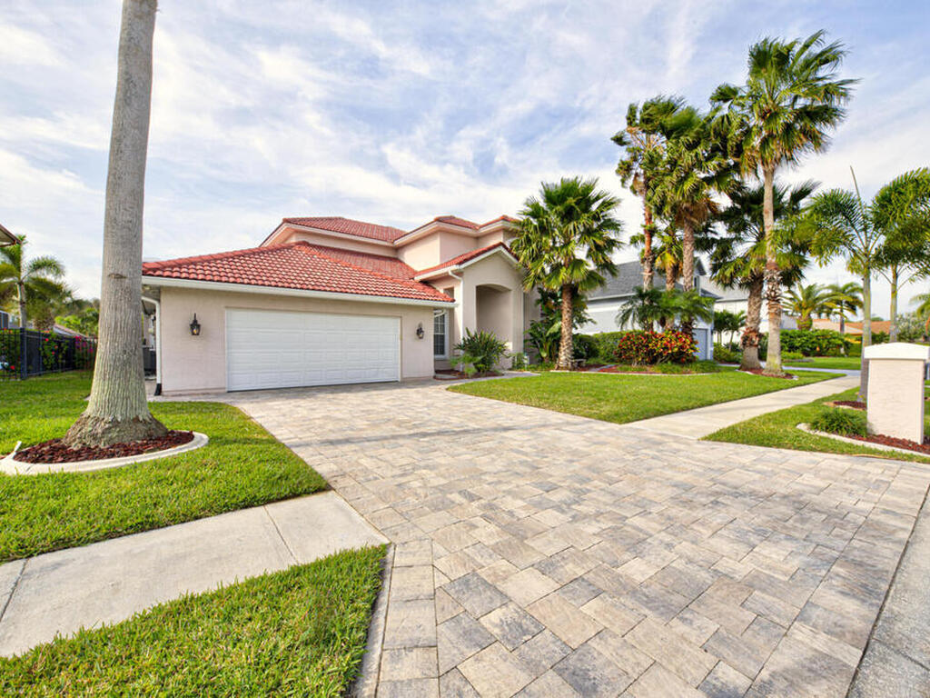 225 Sykes Point Lane, Merritt Island, FL 32953