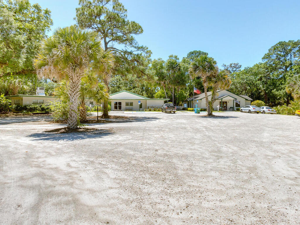 6915 Towhee Drive, Melbourne Village, FL 32904