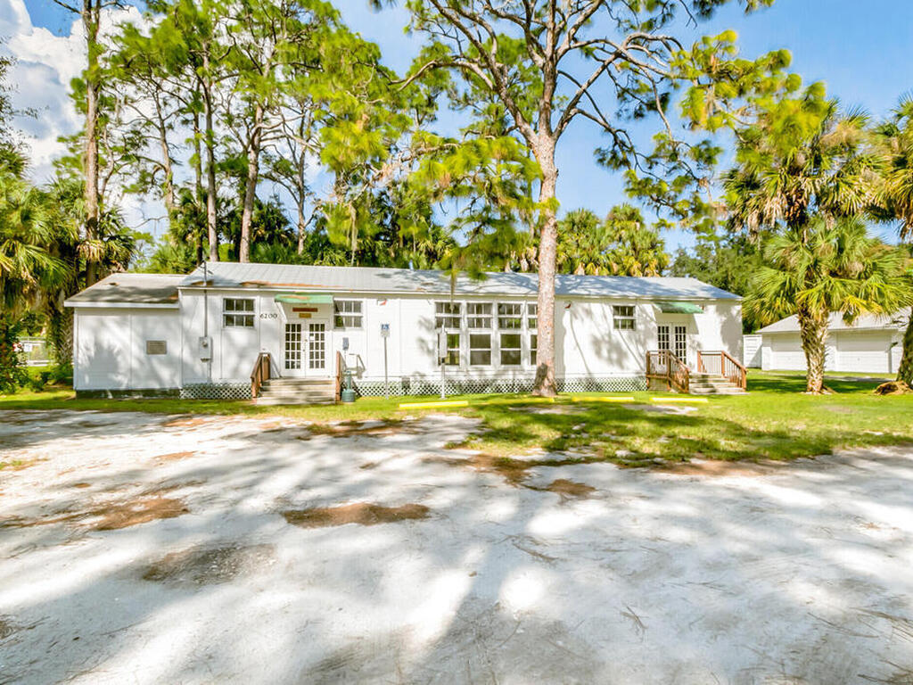 6915 Towhee Drive, Melbourne Village, FL 32904