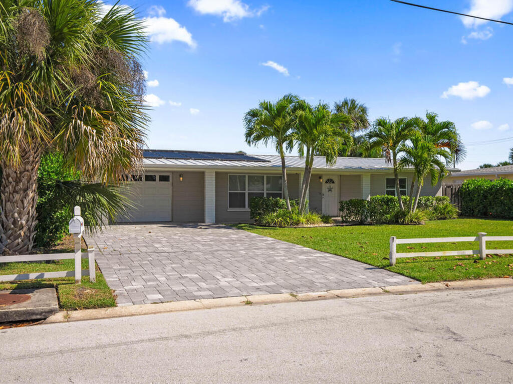 350 Alabama Avenue, Merritt Island, FL 32953