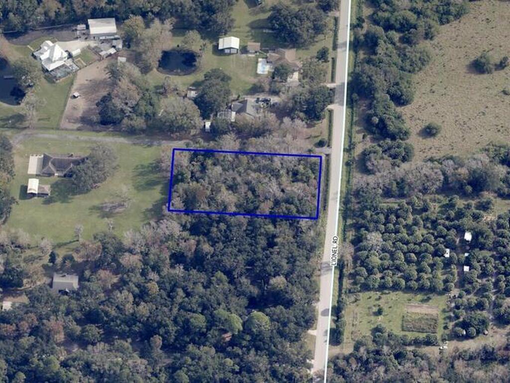 3358 Lionel Road, Mims, FL 32754