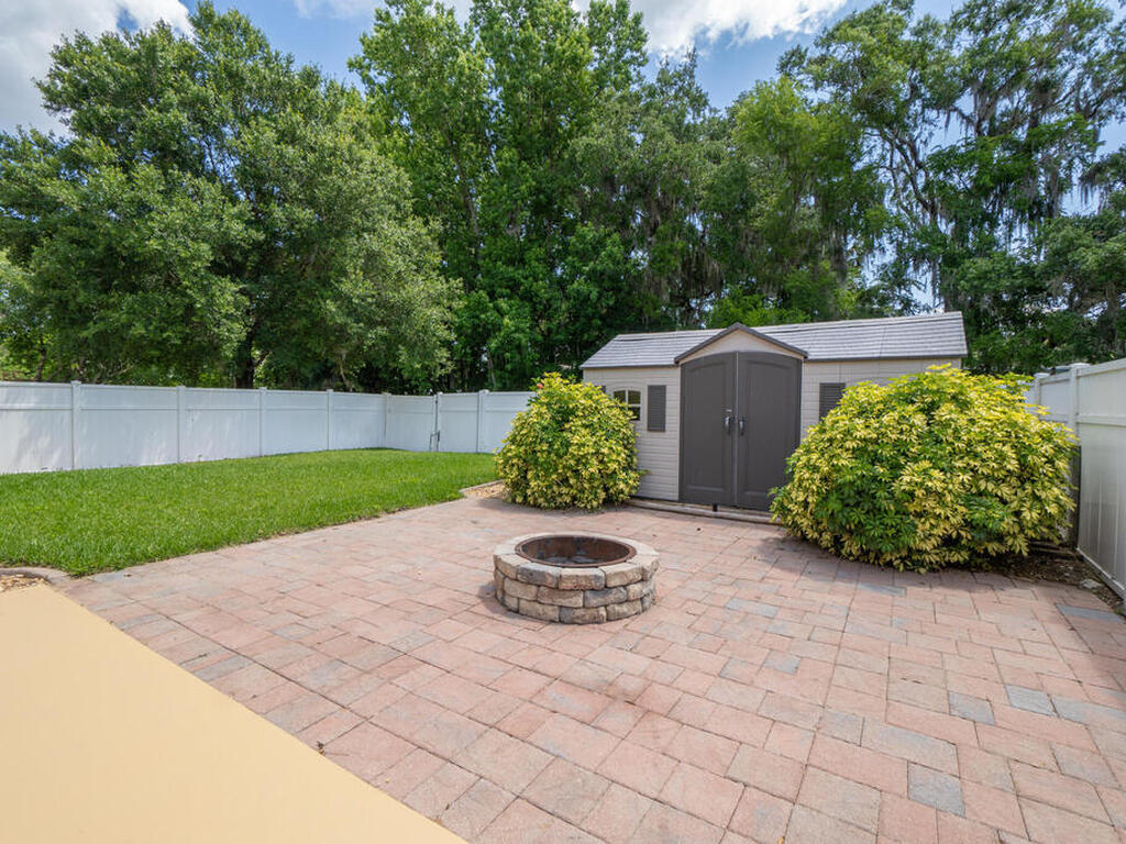 4137 Fitzroy Reef Drive, Mims, FL 32754