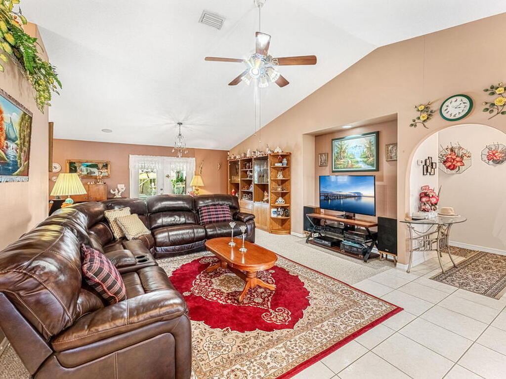 191 Pinta Circle, Merritt Island, FL 32953