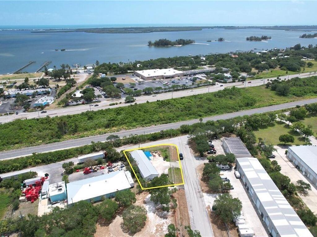 6820 Woodmere Road, Sebastian, FL 32958