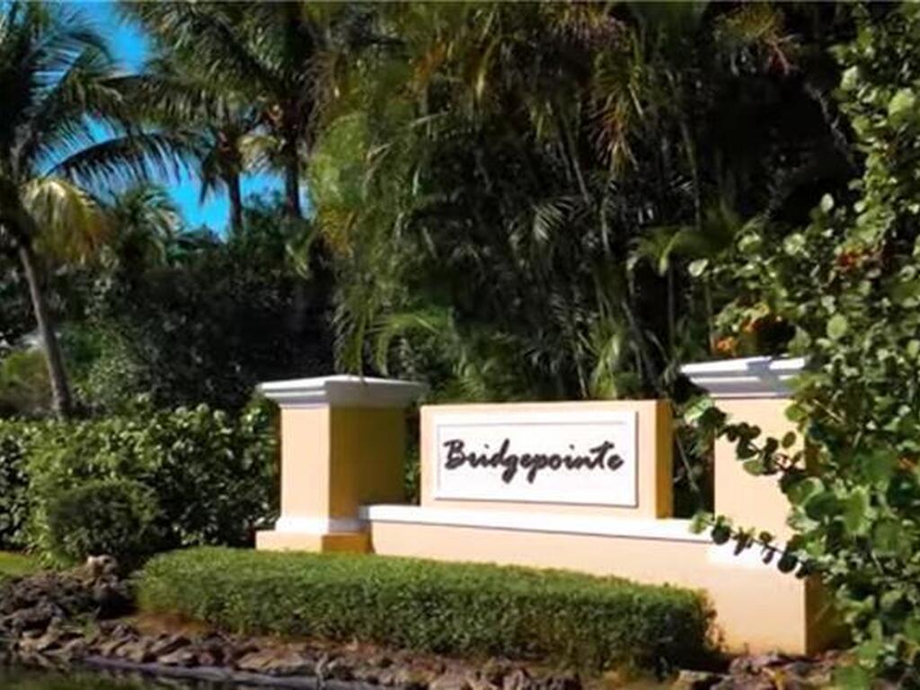 2005 Bridgepointe Circle, Vero Beach, FL 32967