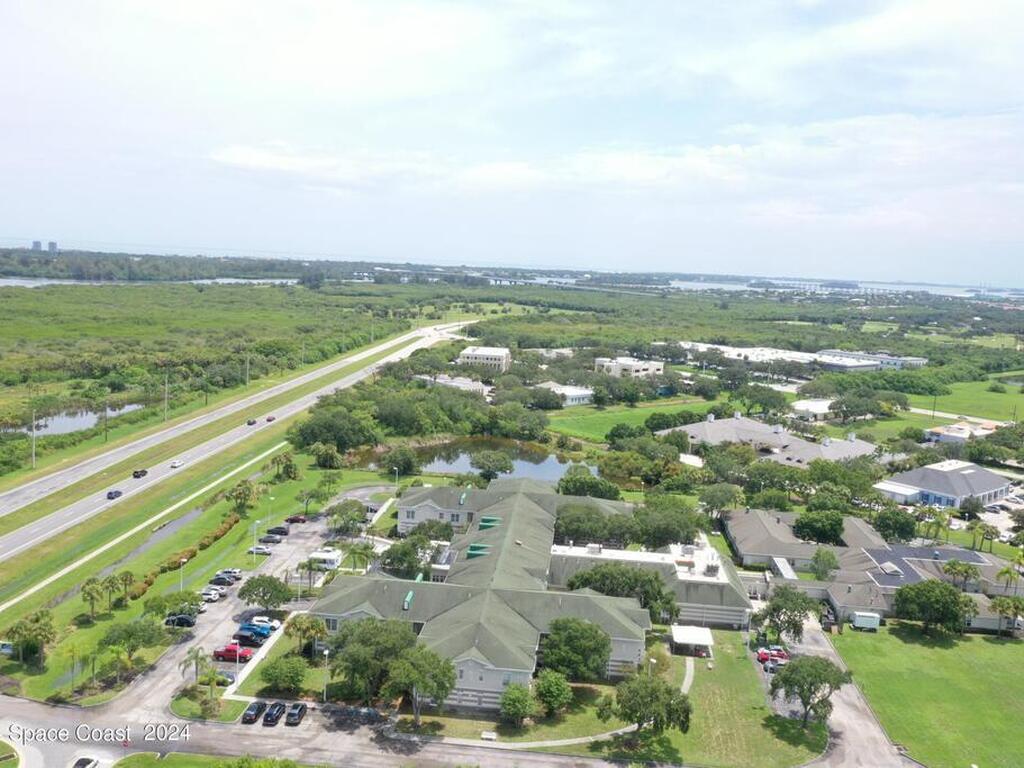 2005 Bridgepointe Circle, Vero Beach, FL 32967