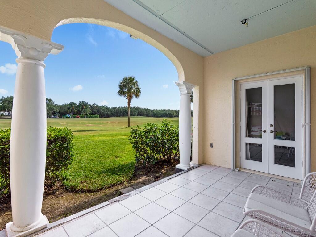 5030 Harmony Circle, Vero Beach, FL 32967