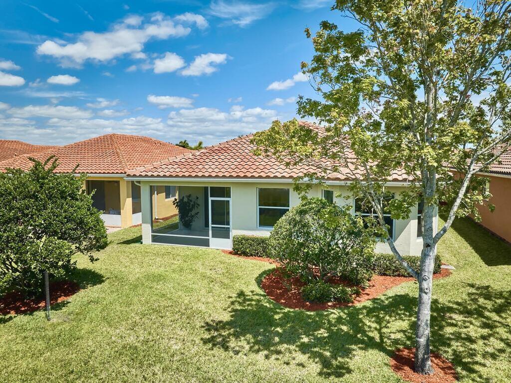 6227 Thames Place, Vero Beach, FL 32966