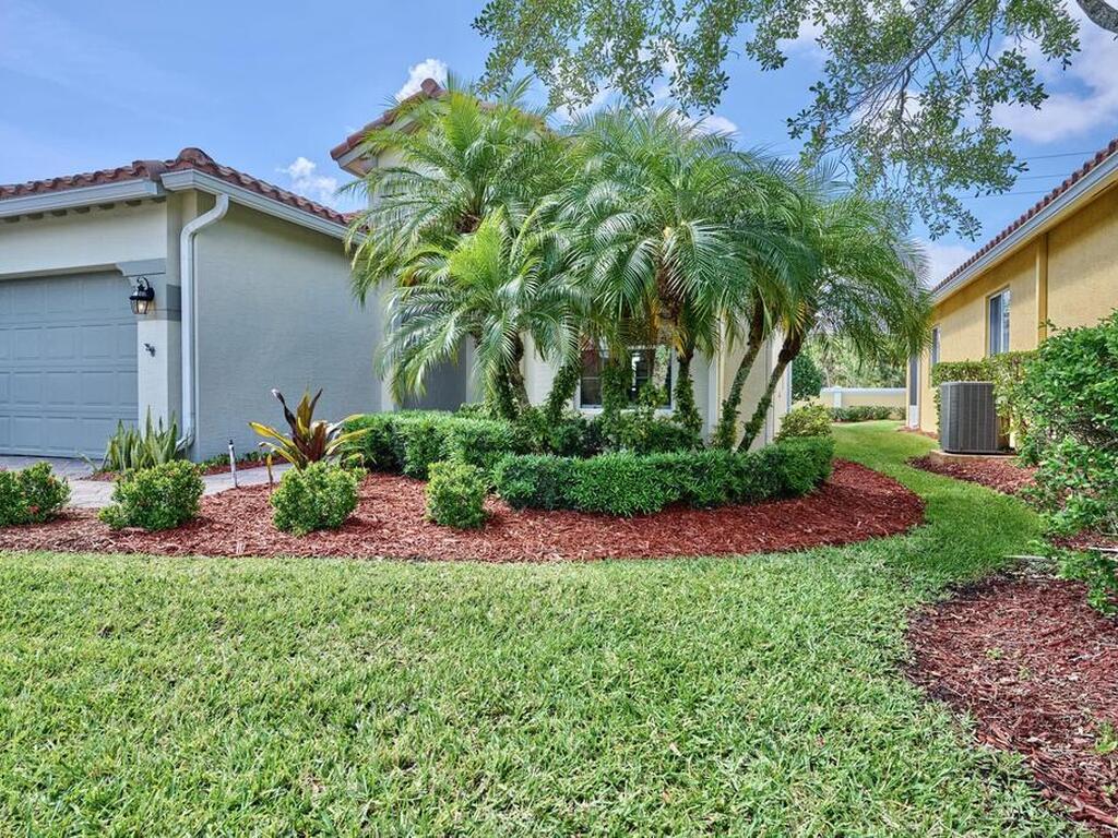 6227 Thames Place, Vero Beach, FL 32966