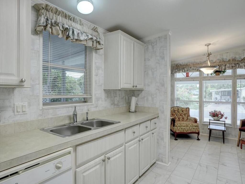 512 Egret Circle, Barefoot Bay, FL 32976