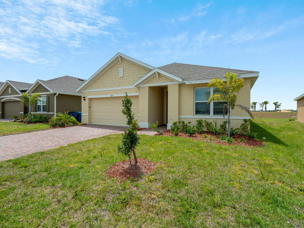 1235 Dugan Circle, Palm Bay, FL 32909