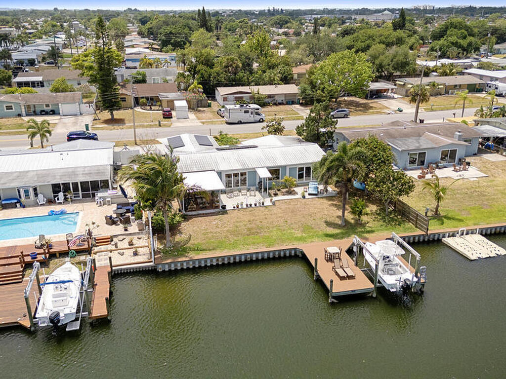 200 Tiki Drive, Merritt Island, FL 32953