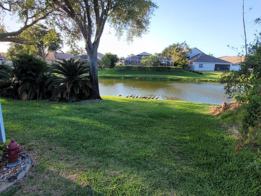 800 Sunset Lakes Drive, Merritt Island, FL 32953