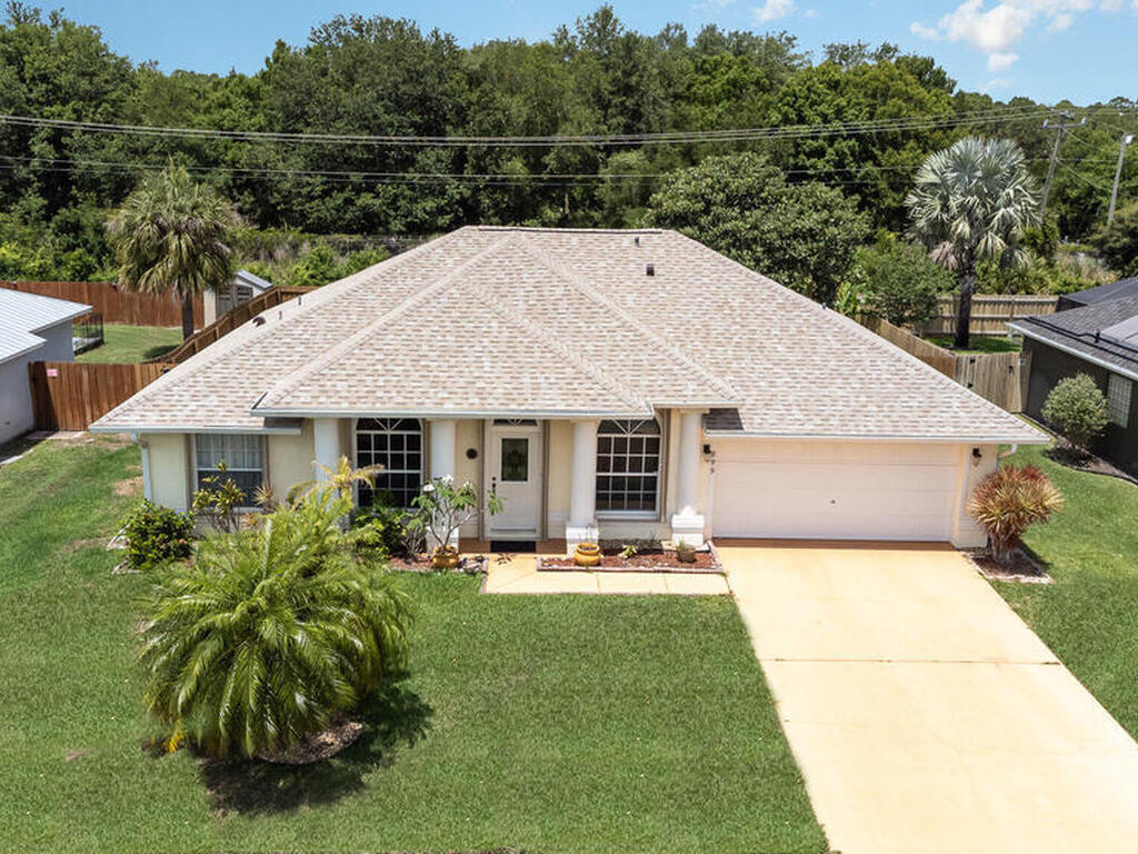 899 Hunters Creek Drive, Melbourne, FL 32904