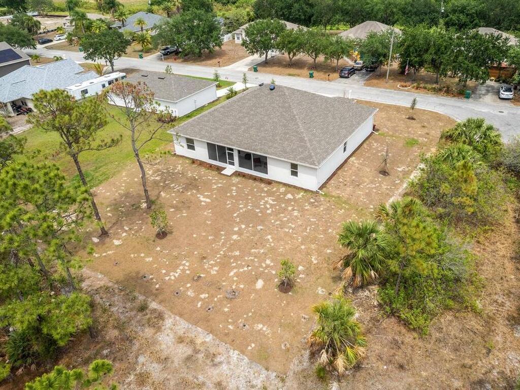 157 Spring Valley Avenue, Sebastian, FL 32958