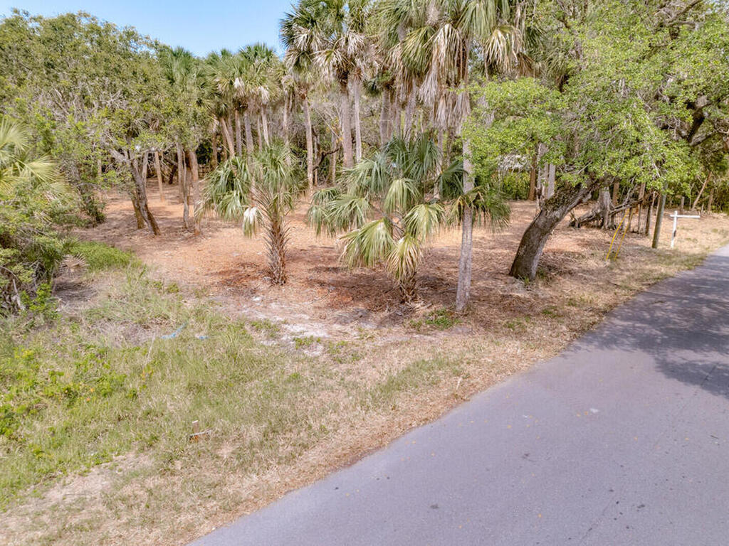 122 Seagrape Road, Melbourne Beach, FL 32951