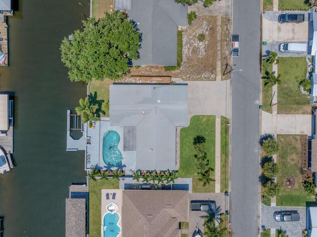 1695 Rochelle Parkway, Merritt Island, FL 32952