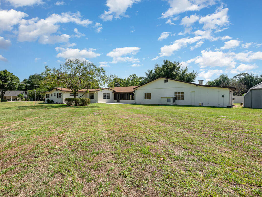 4015 Grantline Road, Mims, FL 32754