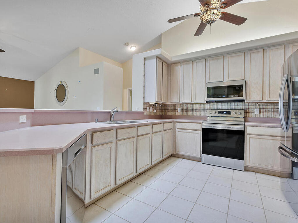 5100 Mallard Lakes Court, Merritt Island, FL 32953