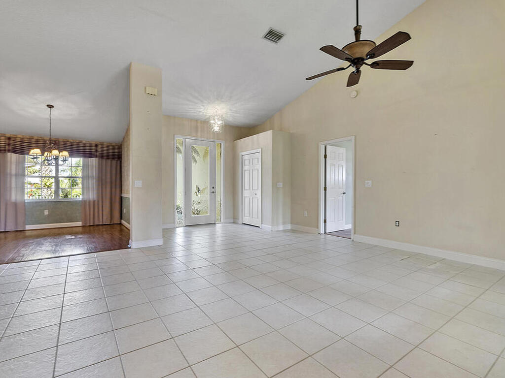 5100 Mallard Lakes Court, Merritt Island, FL 32953