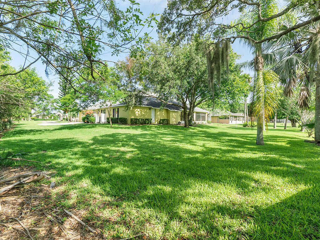 5100 Mallard Lakes Court, Merritt Island, FL 32953