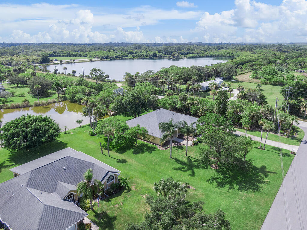 5100 Mallard Lakes Court, Merritt Island, FL 32953