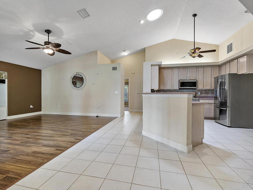 5100 Mallard Lakes Court, Merritt Island, FL 32953