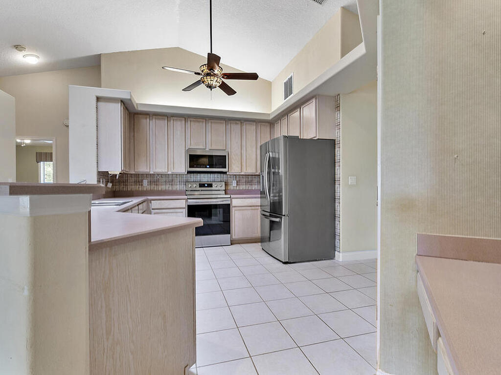 5100 Mallard Lakes Court, Merritt Island, FL 32953