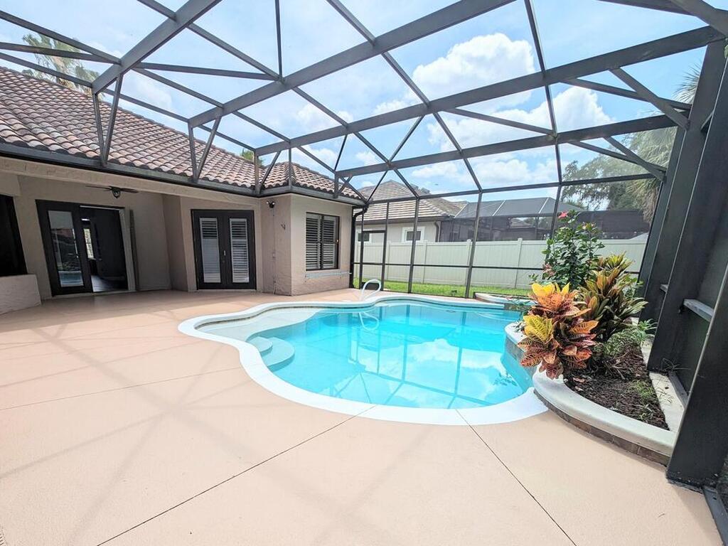 950 Casa Dolce Casa Circle, Rockledge, FL 32955