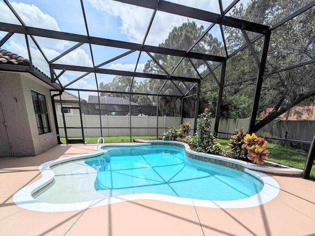 950 Casa Dolce Casa Circle, Rockledge, FL 32955