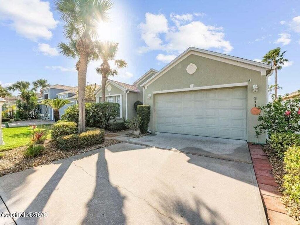 241 Oyster Lane, Indialantic, FL 32903