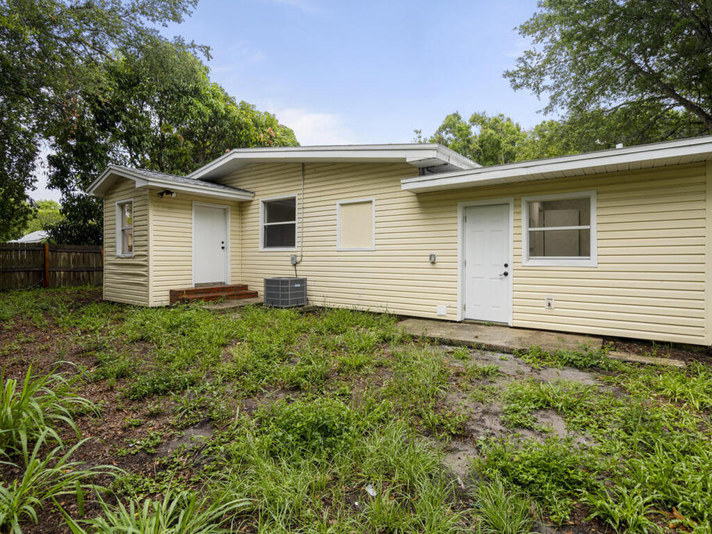 995 Bevis Road, Merritt Island, FL 32953