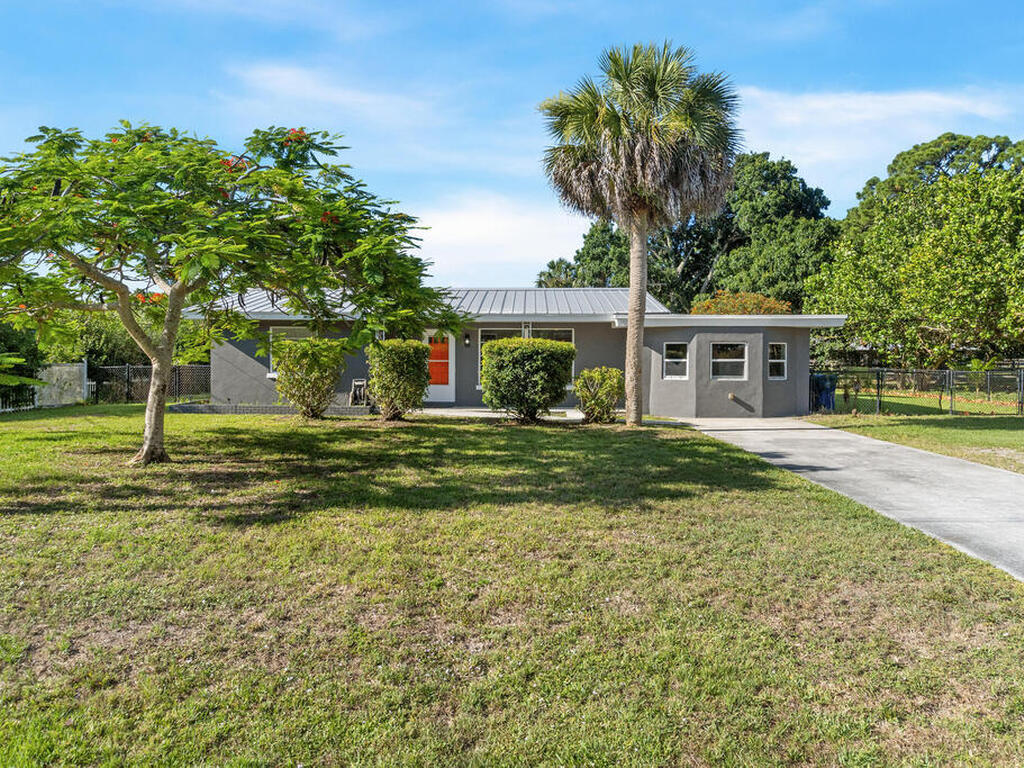 1651 11th Place, Vero Beach, FL 32960