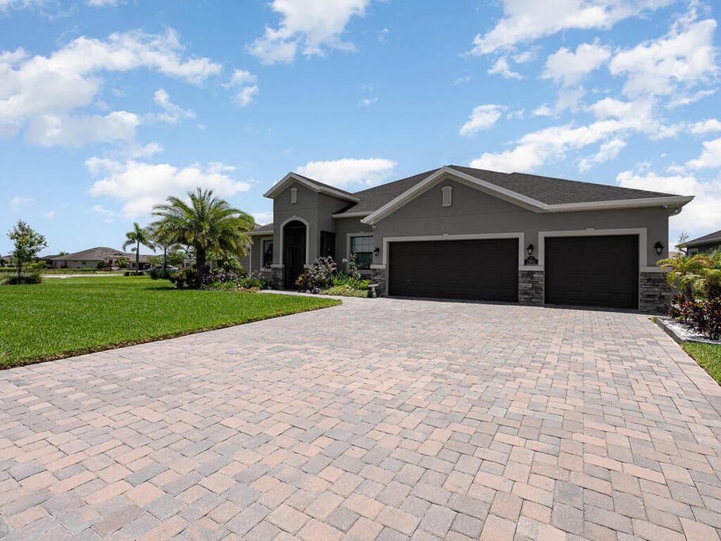 2901 Trasona Drive, Melbourne, FL 32940