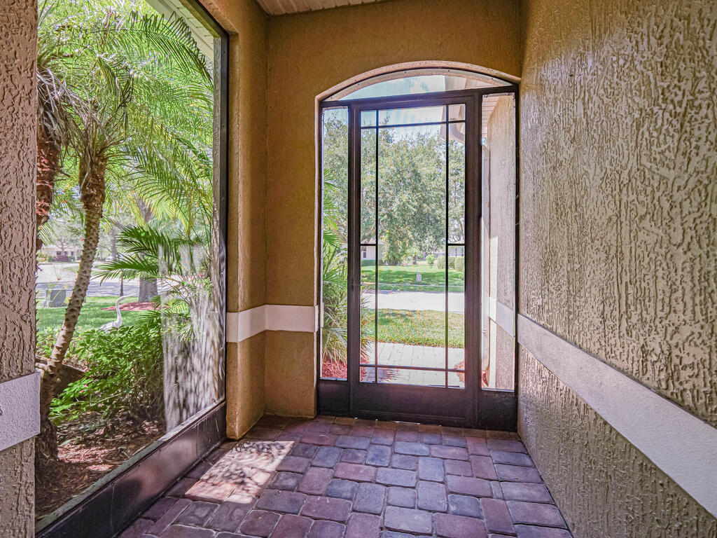 4189 Abington Woods Circle, Vero Beach, FL 32967