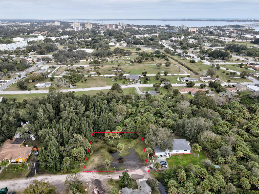 Calloway Lane, Melbourne, FL 32901