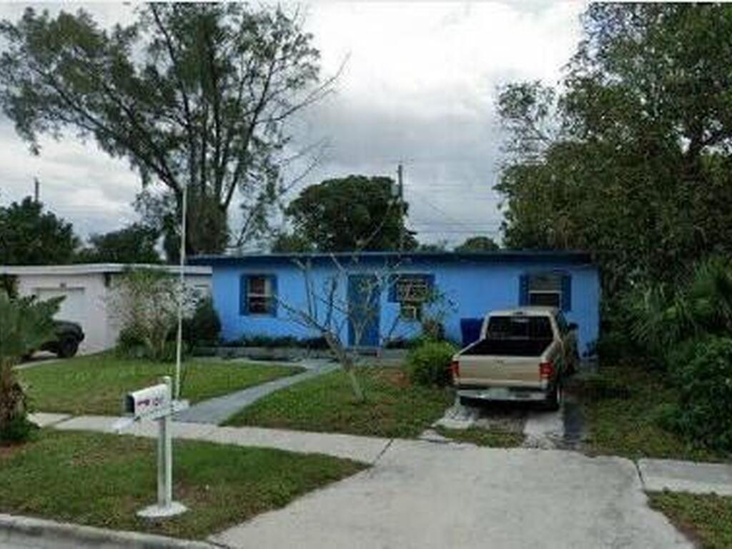 1241 W 10th Street, Riviera Beach, FL 33404