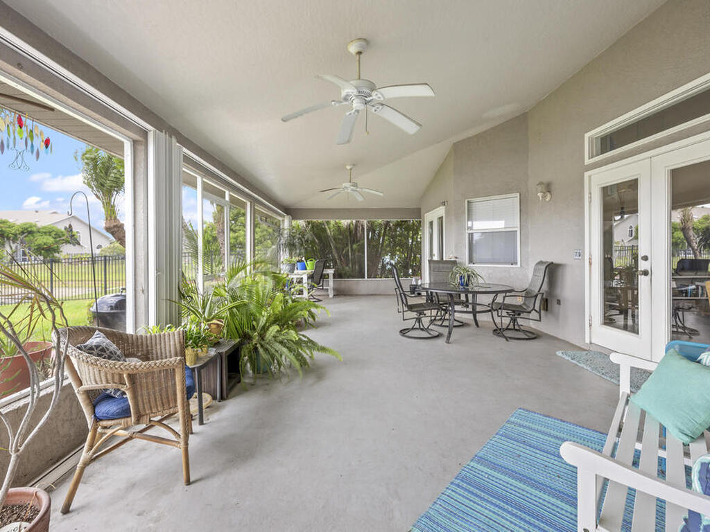 211 Lake Shore Drive, Merritt Island, FL 32953