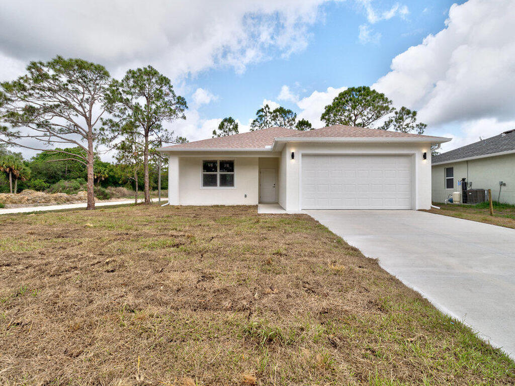 7715 E 98th Avenue, Vero Beach, FL 32967